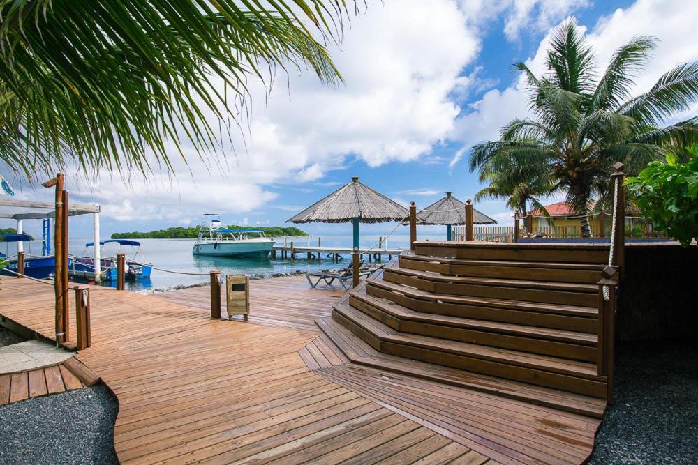 Wikkid Resort Dixon Cove المظهر الخارجي الصورة