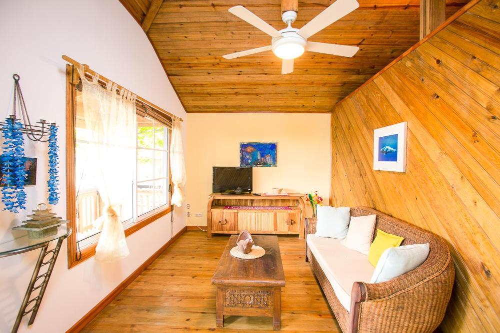 Wikkid Resort Dixon Cove المظهر الخارجي الصورة