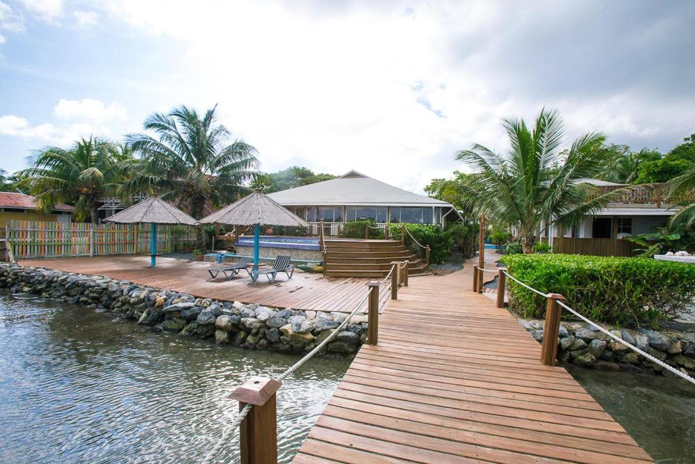 Wikkid Resort Dixon Cove المظهر الخارجي الصورة