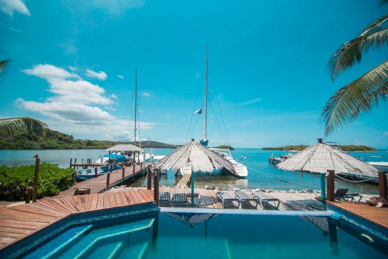 Wikkid Resort Dixon Cove المظهر الخارجي الصورة